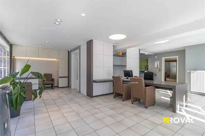 Handelspand te Huur Izegem - 399m² - Energiezuinig