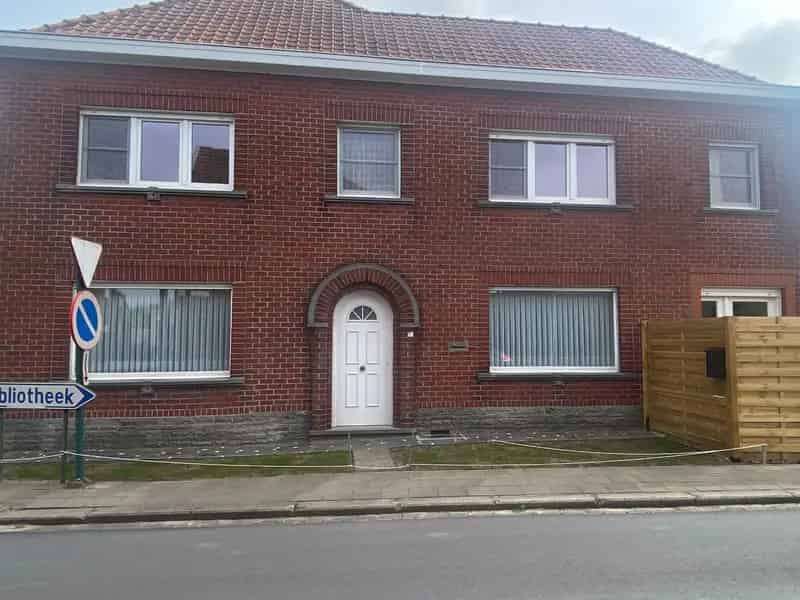 Huis te koop Wakken: 3 slaapkamers, tuin en garage