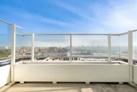 EKLA Appartementen Sint-Jans-Molenbeek: Nieuwbouw met School en Park