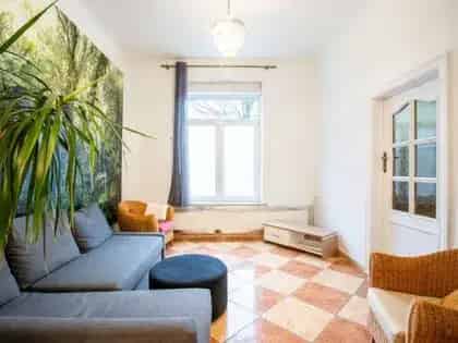 8 Slaapkamers Appartement te Huur Rue De La Rosée