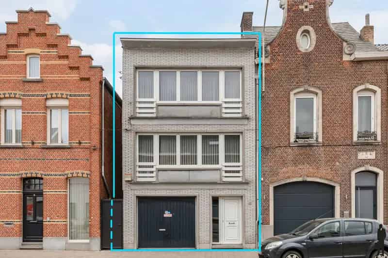 Huis te huur Kessel - Ruime woning te renoveren