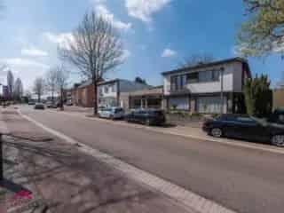 Huis te koop Opoeteren - Ruime woning te renoveren met garage