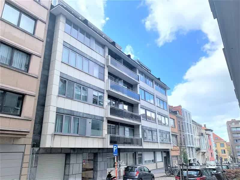 Garage te huur Gent - Nabij Citadelpark en Station Sint-Pieters