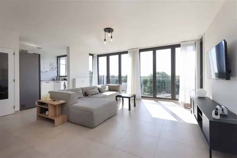 Appartement te koop Genk 3 slaapkamers modern gerenoveerd