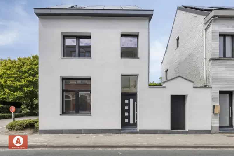 Gerenoveerde woning te koop in Baasrode
