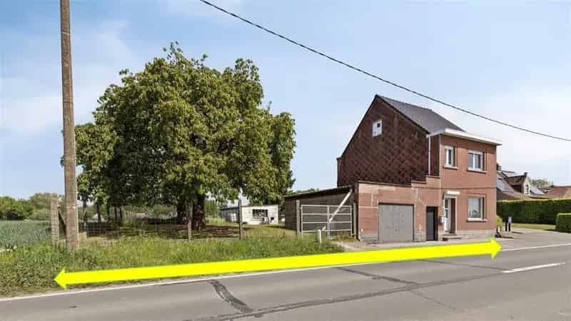 Te renoveren woning grote tuin