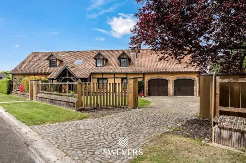 Landelijke Villa te Huur 4 slaapkamers 348m²