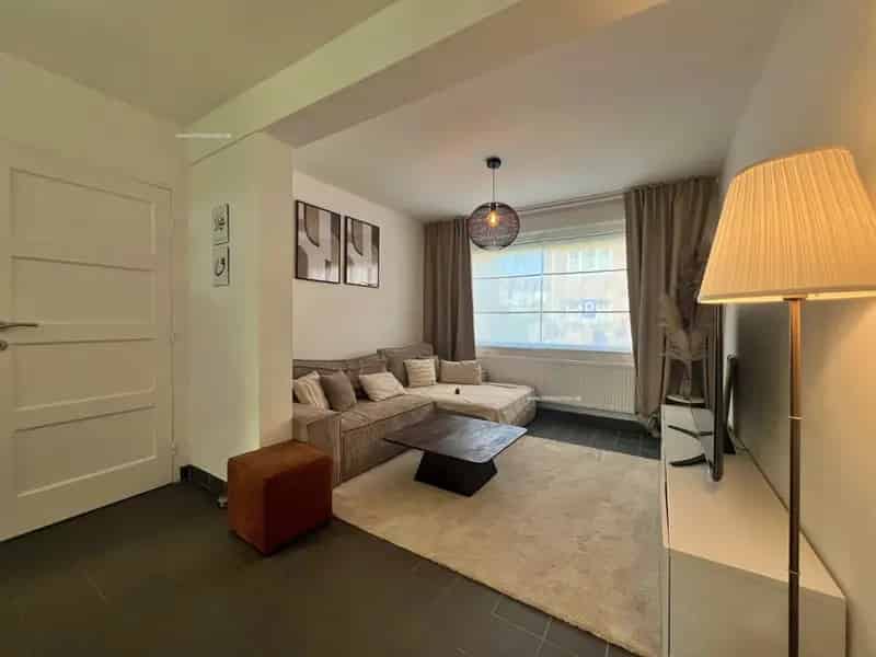 Te Huur Gent: 3 Slaapkamers, Garage, Tuin - Rustige Wijk