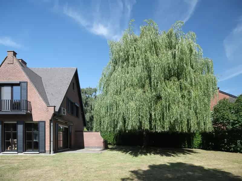 Op te frissen villa met karakter en potentieel