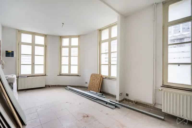 Appartementsgebouw 3 slaapkamers te renoveren Doornik