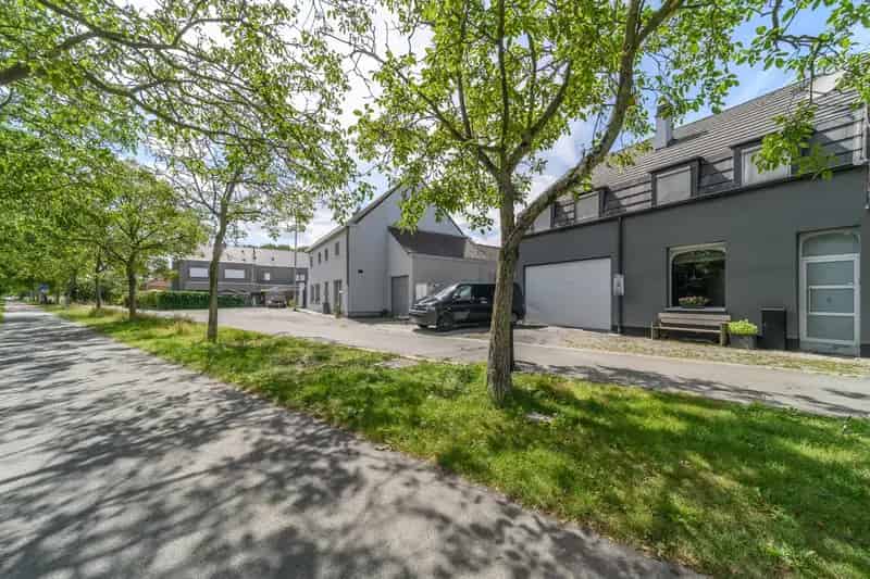 Ruime gezinswoning te huur met 3 slaapkamers en grote tuin