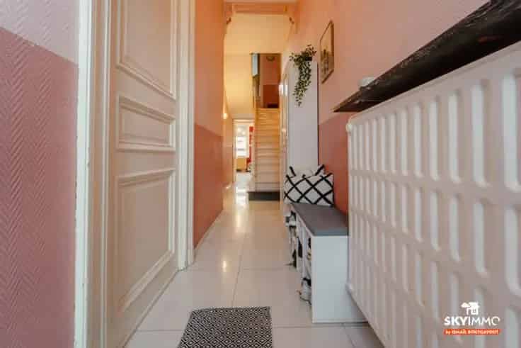 Huis Te Koop Jemeppe 5 slaapkamers Terras Tuin