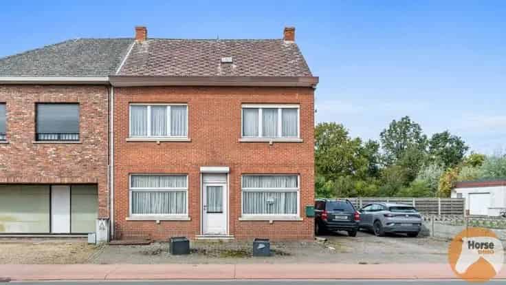 Te renoveren 3 gevelwoning met weide in Scherpenheuvel-Zichem