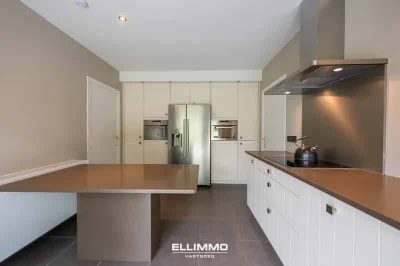 Huis te koop: Bungalow 3 slaapkamers, 16 are grond, Hoeselt