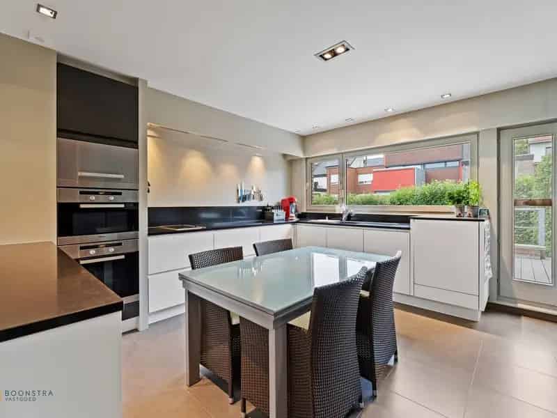 Huis te koop Boom 3 slaapkamers praktijkruimte
