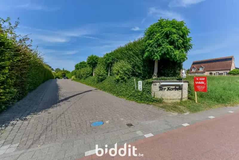 LOT 1: APPARTEMENT