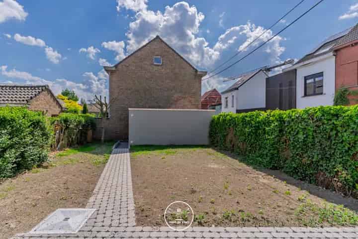 Huis te koop Gent: Instapklare halfopen woning met tuin en garage