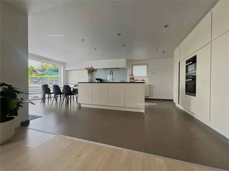 Villa te koop Torhout 5 slaapkamers 275m² tuin