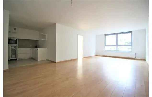 Huur 1 Slaapkamer Appartement 90m² Brussel