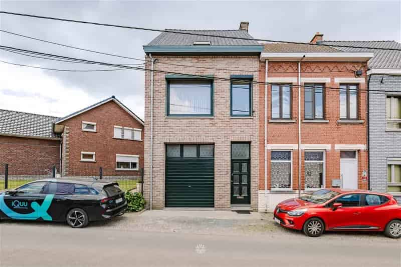 Huis te huur Ronse: 3 slaapkamers, garage, tuin