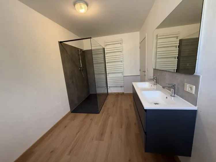 Instapklare Gerenoveerde Woning In Het Centrum Van Meerhout