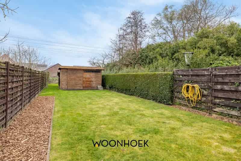 Huis te koop Lokeren: 3 slaapkamers, zij-ingang
