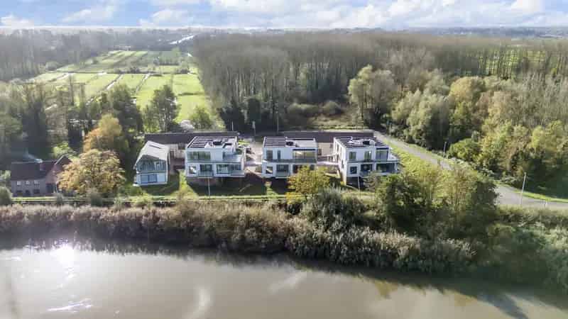 Nieuwbouwappartement Dendermonde: Uitzicht op Water en Groen