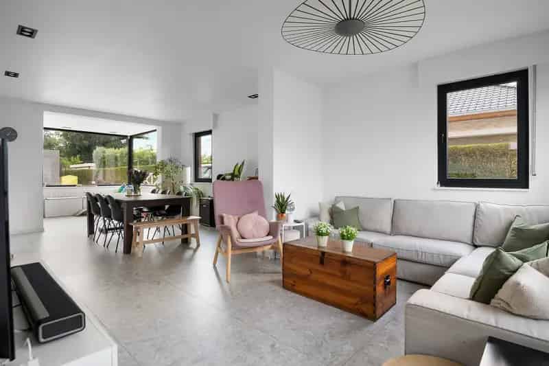 Huis te Koop Putte Kapellen: Gerenoveerde Open Bebouwing