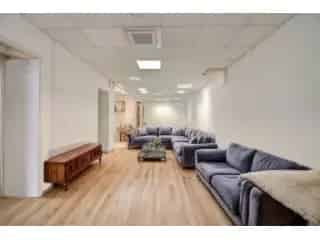 Gelijkvloers te koop Namen 140m² Winkelruimte