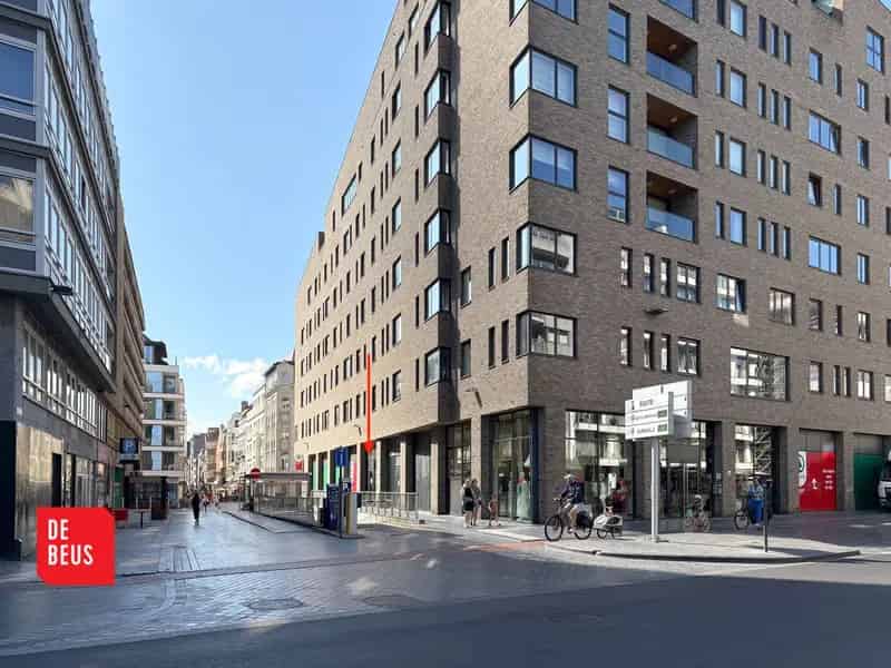 Garagebox te Huur in Centrum - Beveiligd en Centraal Gelegen
