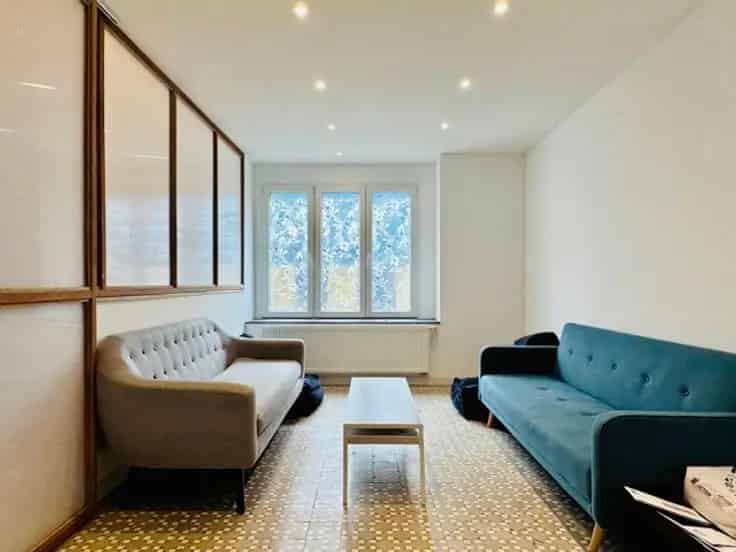 Studentenhuis Te Koop: 9 Slaapkamers, Hoog Rendement