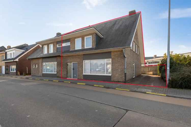 Ruime gezinswoning met hangar van 296m² op perceel van 620m²