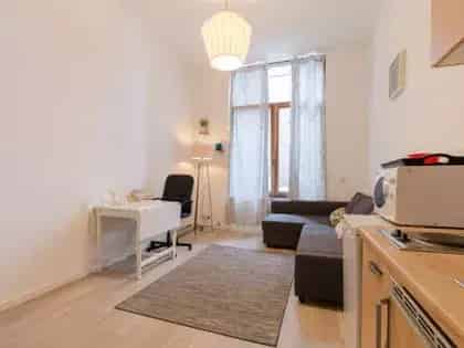 Studio te Huur Brussel Centrum - Gemeubileerd en Nabij Metro