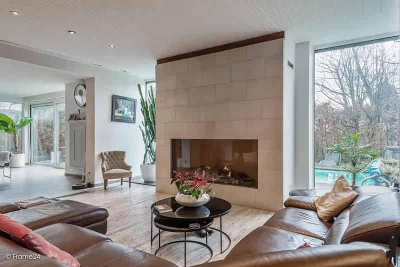 Villa met kantoor aan huis gerenoveerd 2013