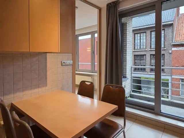 Appartement te huur in Aalter met ruim terras en vele mogelijkheden