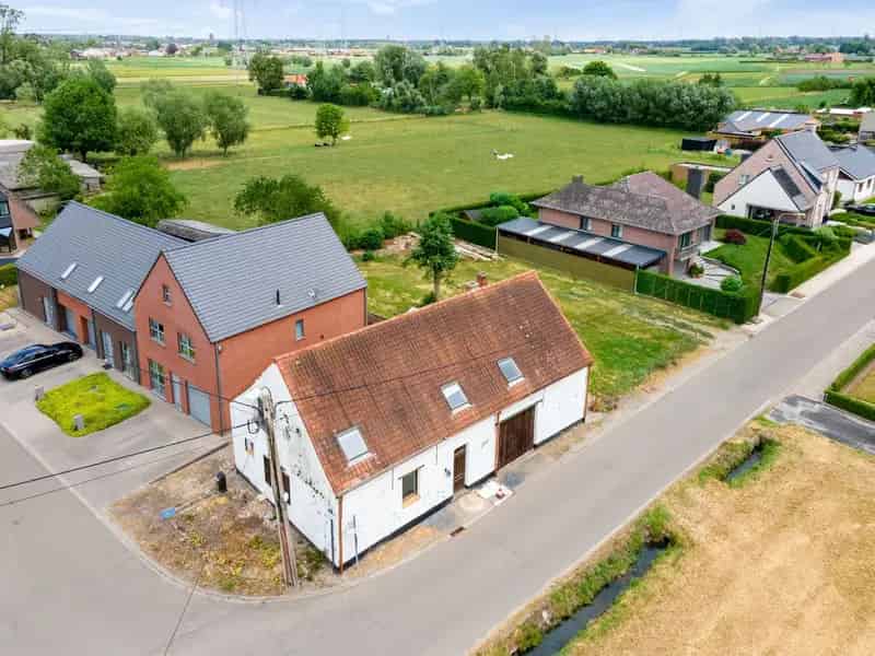 Te koop: casco hoeve volledig af te werken naar eigen wens