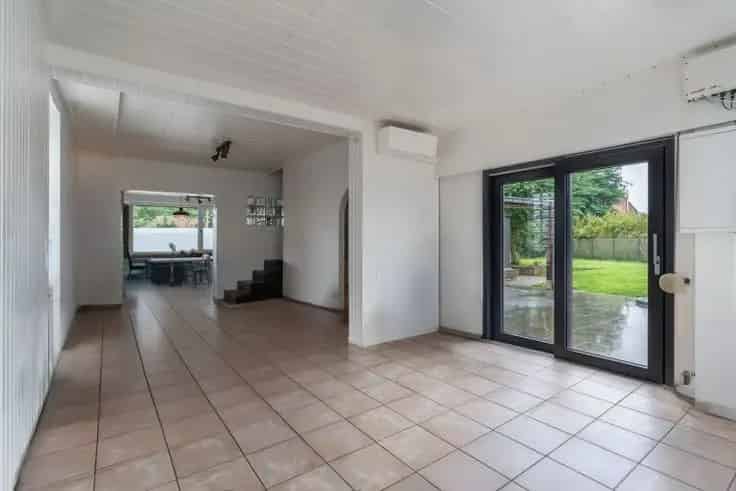 Huis Te Koop Rotse: Instapklare gezinswoning met 2 slaapkamers