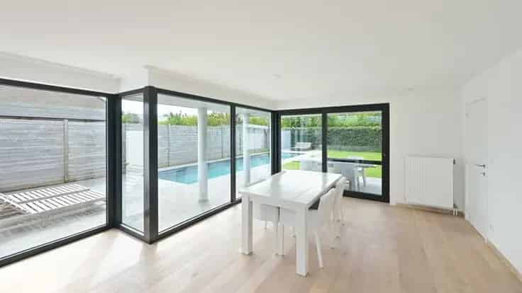 Villa Te Koop Knokke: 4 slaapkamers, zwembad en privacy