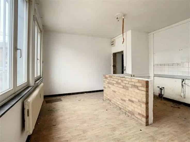 Appartementsblok 425m2 te renoveren Leuze