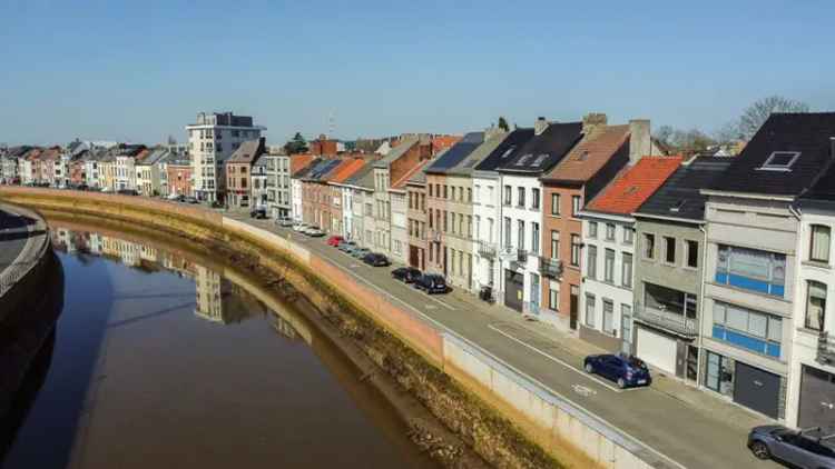 Ruime woning te renoveren Mechelen