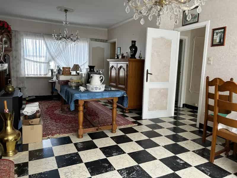Huis te huur: Stevige woning met tuin en garage