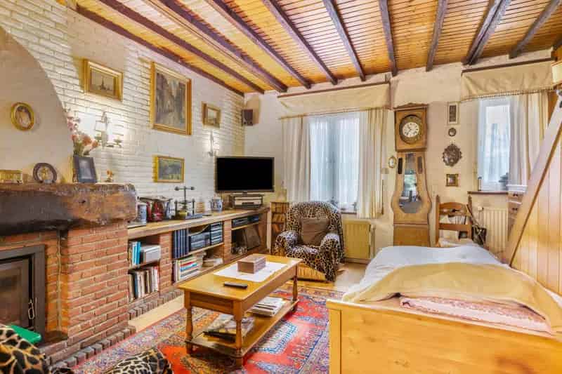 3-Gevel Woning met Tuin te Koop