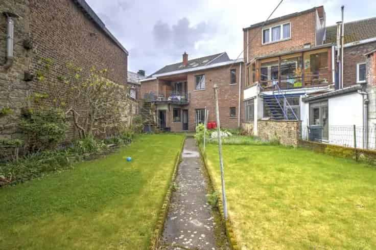 Appartementblok Te Koop 5-6 Slaapkamers Tuin Terras