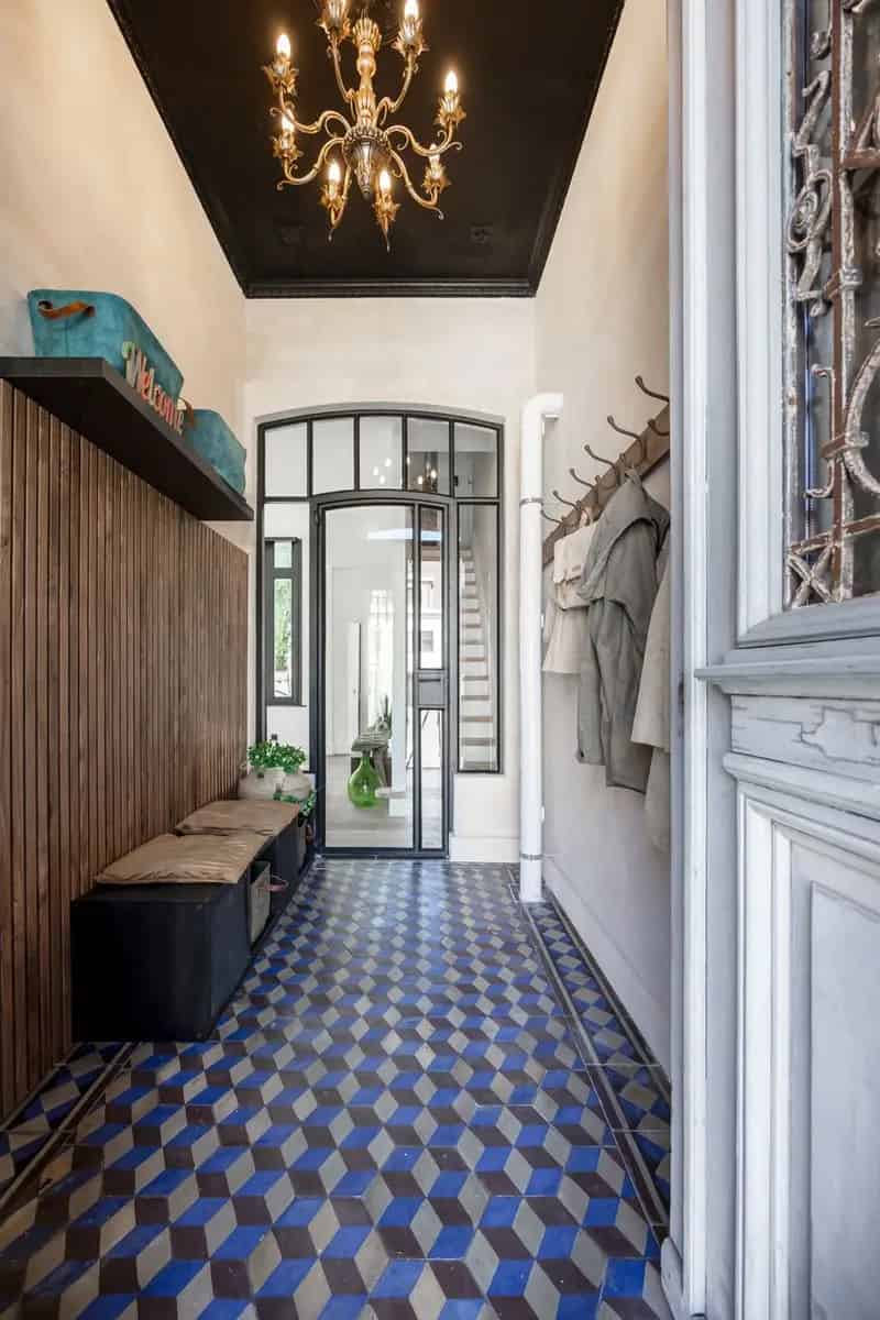 Karaktervolle herenwoning met bijgebouw in dorpskern