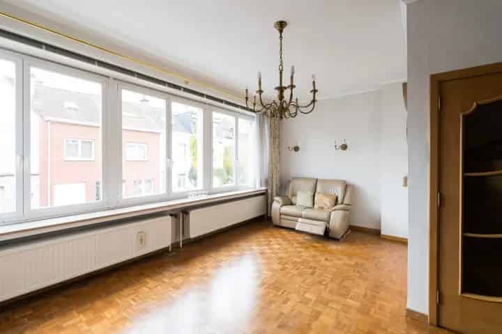 Renovatieproject 4 slaapkamers Garage Tuin EPC F