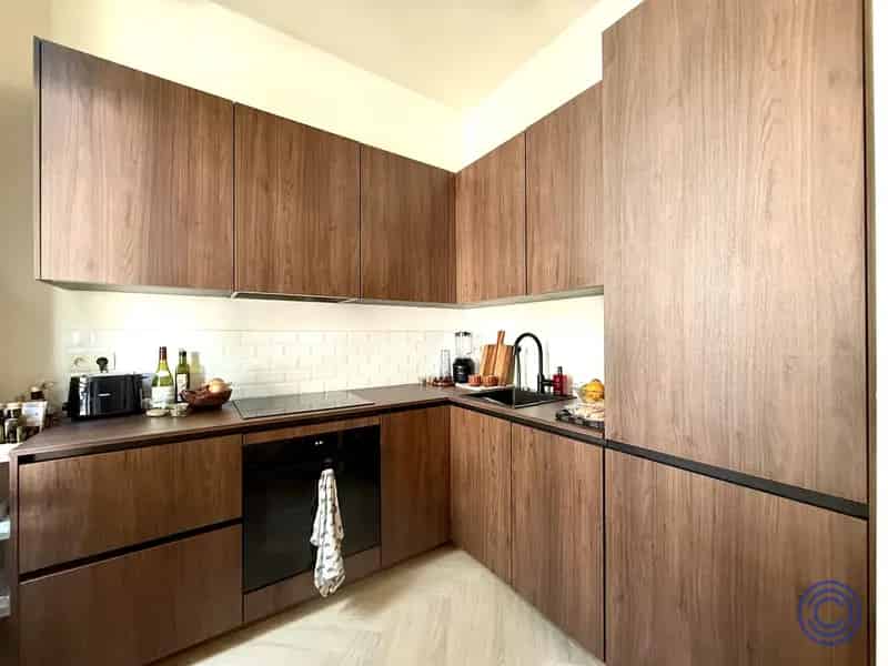 Gerenoveerd 1 Slaapkamer Appartement te Huur Toplocatie