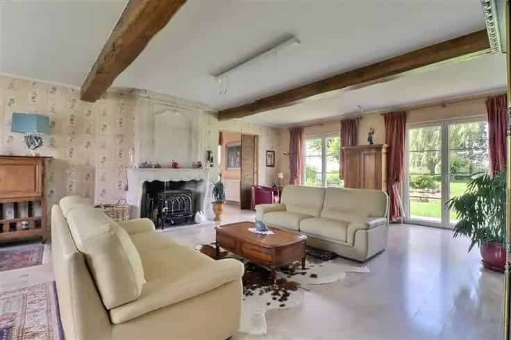 Huis Te Koop La Bruyère 375m² 4 slaapkamers