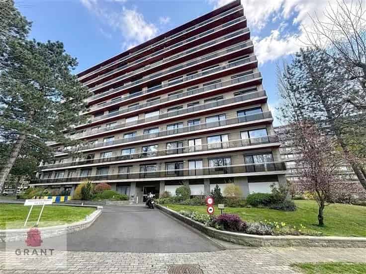 Appartement te renoveren Ukkel 150m² 4 slaapkamers