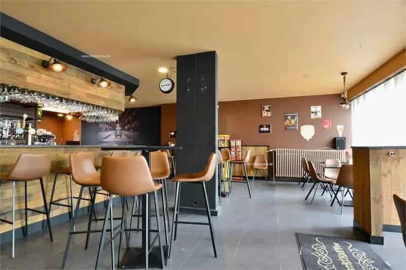 Handelspand te koop Eernegem: sfeercafé met woonst
