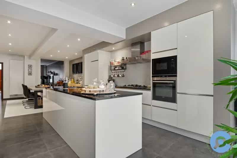 Gerenoveerde Huis 5 Slaapkamers Te Huur Nabij Sportpaleis Antwerpen